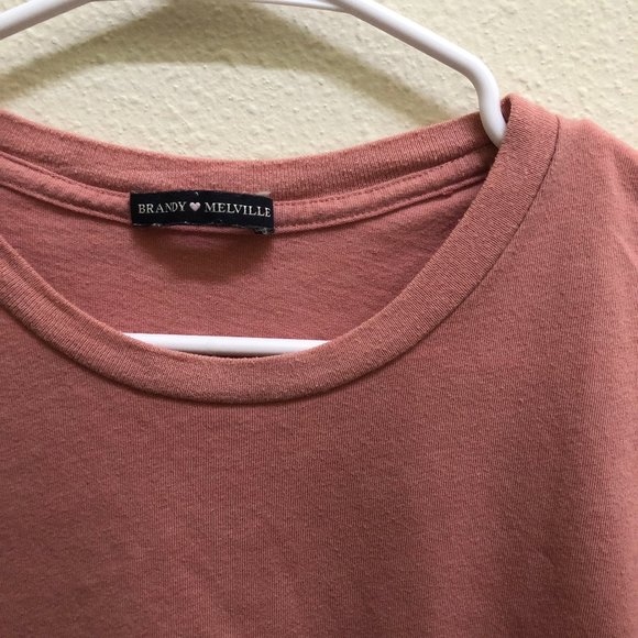 brandy melville dusty pink tee - Picture 3 of 3